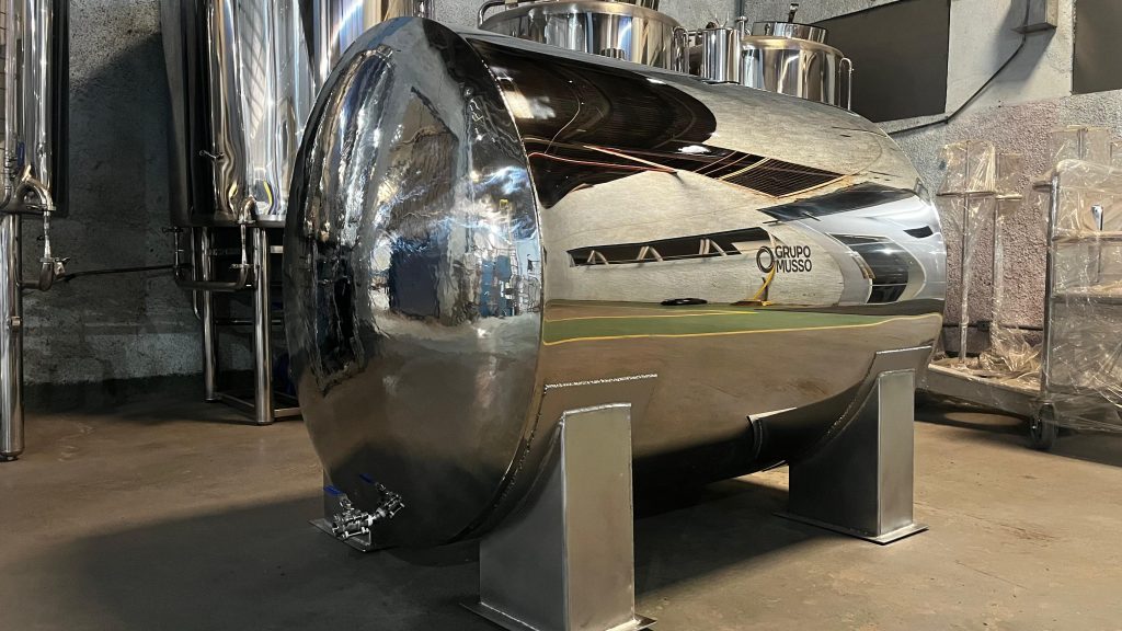 Tanque de Armazenamento de Combustível